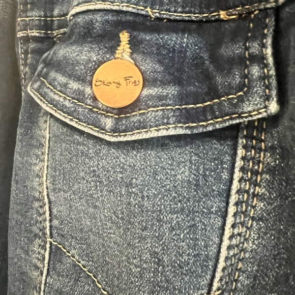 Skinny Fries Denim Jacket with Copper Buttons - Picture 4 of 5